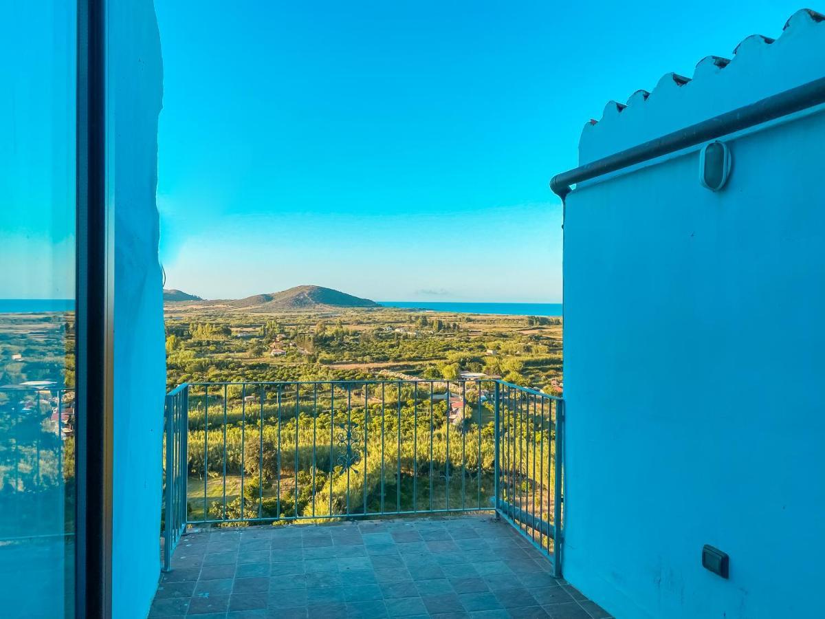 Bilocale Con Vista Mare E Terrazza Panoramica Ammentos Posada Kültér fotó