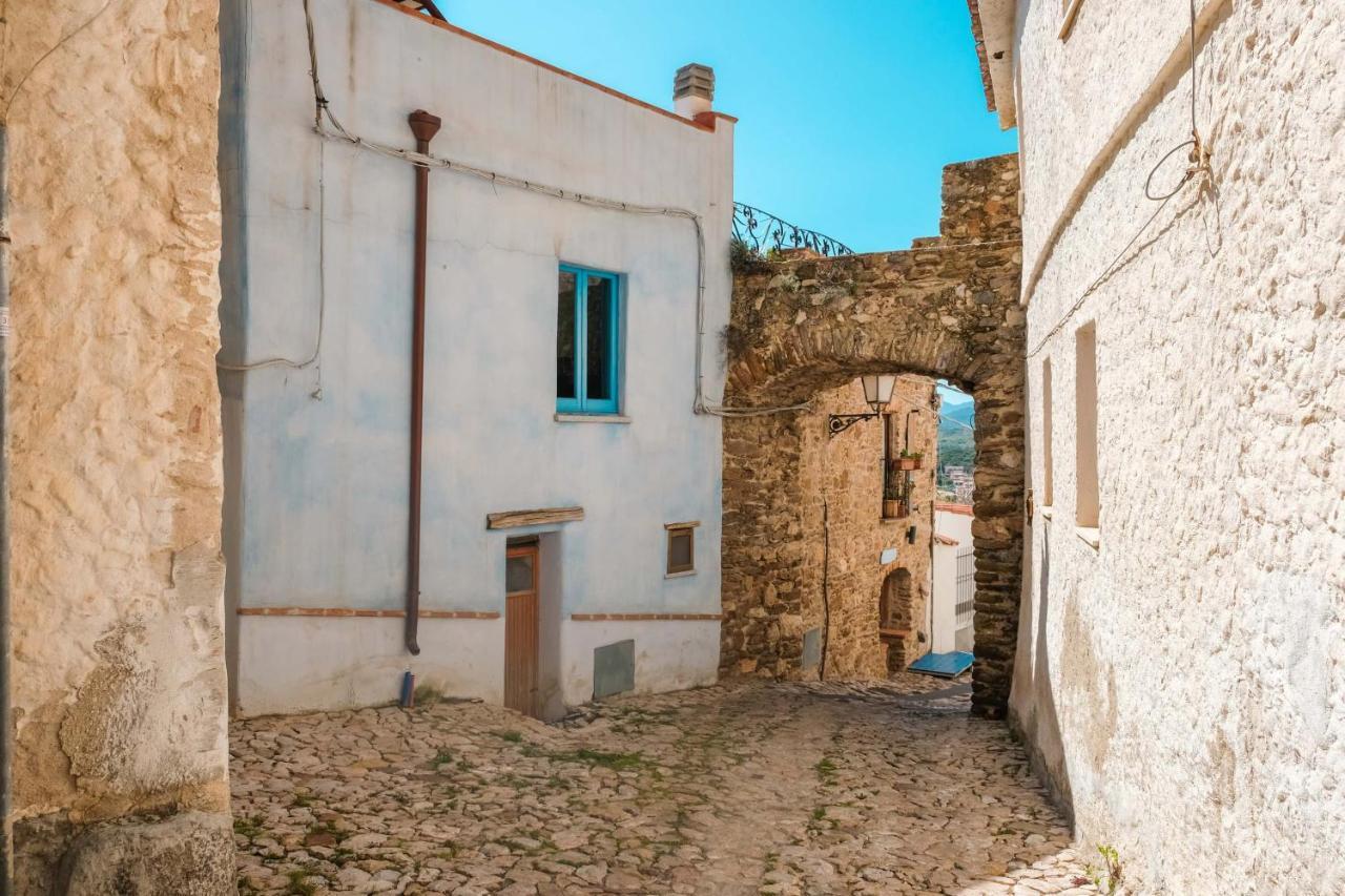 Bilocale Con Vista Mare E Terrazza Panoramica Ammentos Posada Kültér fotó